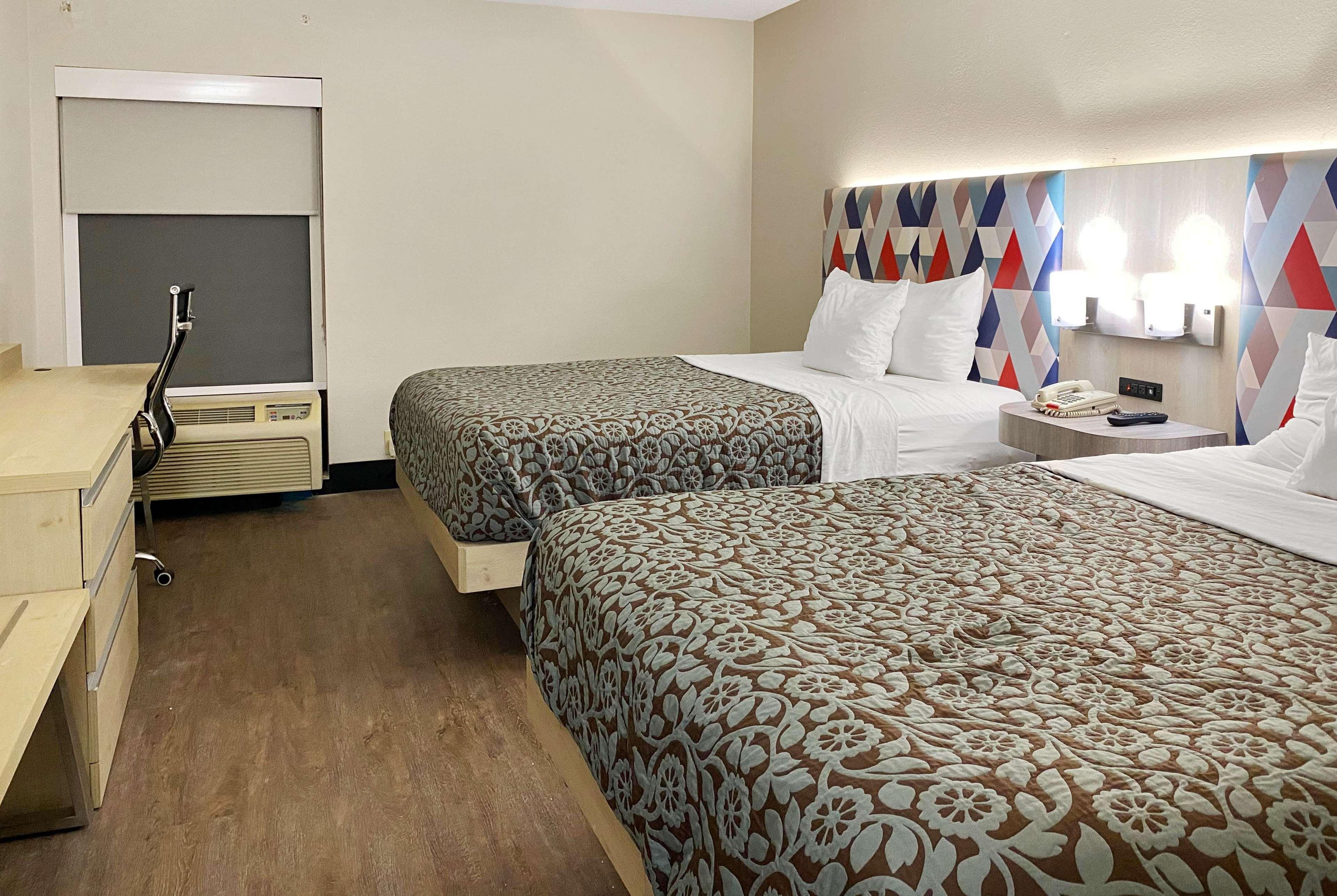 Days Inn & Suites By Wyndham Peachtree Corners Norcross Εξωτερικό φωτογραφία