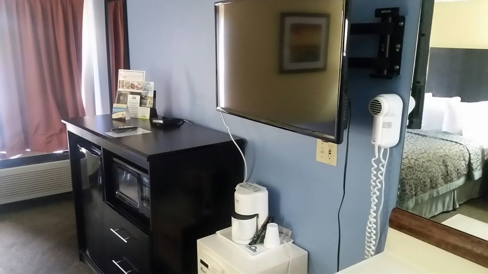 Days Inn & Suites By Wyndham Peachtree Corners Norcross Εξωτερικό φωτογραφία
