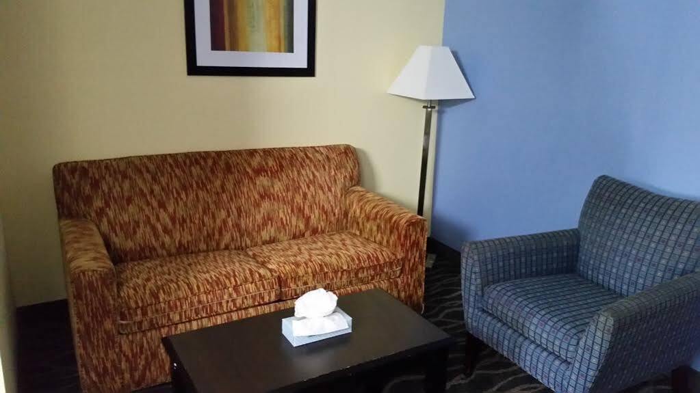 Days Inn & Suites By Wyndham Peachtree Corners Norcross Εξωτερικό φωτογραφία