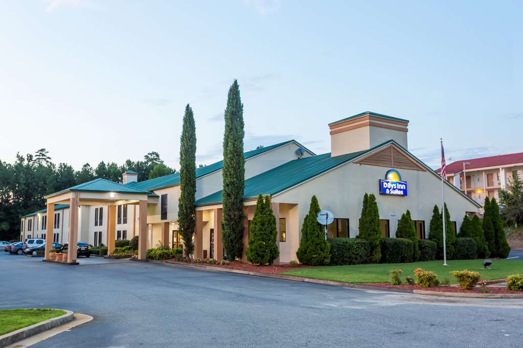 Days Inn & Suites By Wyndham Peachtree Corners Norcross Εξωτερικό φωτογραφία
