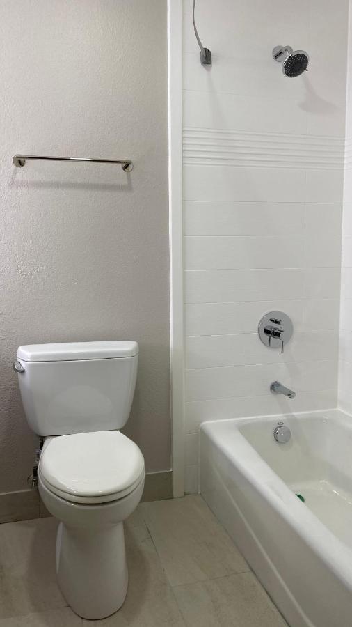 Days Inn & Suites By Wyndham Peachtree Corners Norcross Εξωτερικό φωτογραφία
